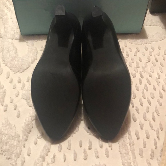 Boots - Picture 4 of 4